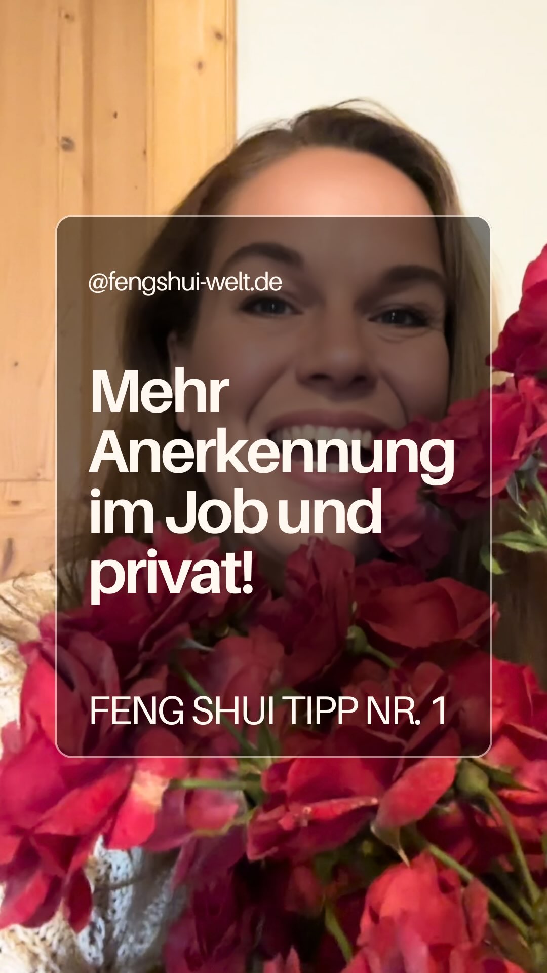 🌹🔥✨ Mehr Sichtbarkeit. Mehr Strahlkraft. Mehr du. Im Feng Shui steht der Baguabereich „Ruhm & Anerkennung“ für deinen inneren Glanz – und wie stark er nach außen wirken darf. Dieser Bereich wird vom Element Feuer regiert und lässt sich wunderbar aktivieren – zum Beispiel mit einem leuchtenden Blumenstrauß in Rot, Orange oder kräftigem Pink. 

🌺 Warum ist das wichtig – auch für dich? Denn sichtbar zu sein bedeutet: Du stehst zu dir. Du traust dich, dein Licht leuchten zu lassen. Du gehst raus – beruflich wie privat – und zeigst, wofür du stehst.

🔥 Im Job bringt dir diese Energie mehr Präsenz, Selbstvertrauen und Anerkennung – besonders, wenn du selbstständig bist oder dich weiterentwickeln willst. 💖 Privat hilft sie dir, dich nicht länger kleinzumachen. Du darfst dich zeigen, gesehen werden – und dich dabei vollkommen authentisch fühlen.
🌸 Wie du die Feuer-Energie aktivierst? Stelle einen feurigen Blumenstrauß in einem roten oder goldenen Gefäß genau dorthin, wo in deinem Zuhause der Bagua-Bereich „Ruhm & Anerkennung“ liegt – laut Feng Shui ist das die obere mittlere Zone deiner Wohnung. Dort darf deine Energie erblühen.

🧭 Du weißt nicht genau, wo dieser Bereich bei dir ist? Kein Problem: Auf fengshui-welt.de kannst du ganz leicht herausfinden, wo sich die Ruhm-Zone in deinem Zuhause befindet – und wie du sie gezielt mit Farben, Formen und Symbolen aktivieren kannst. 🌟

#fengshui #inneneinrichtung #gesehenwerden #erfolg #flowerpower